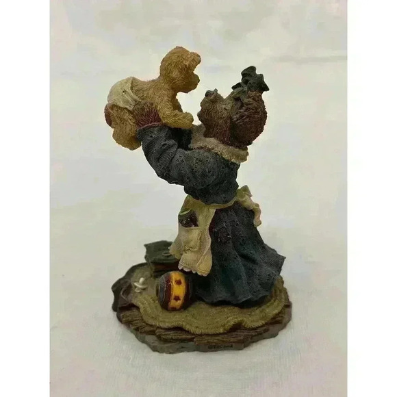 Boyds Bears Collection “Grandchildren Complete Life's Circle Of Love” Grammy - Picture 2 of 7